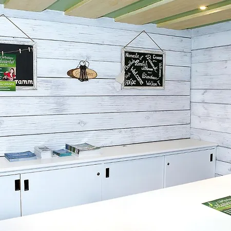 Madseiterhof Гостевой дом Тукс