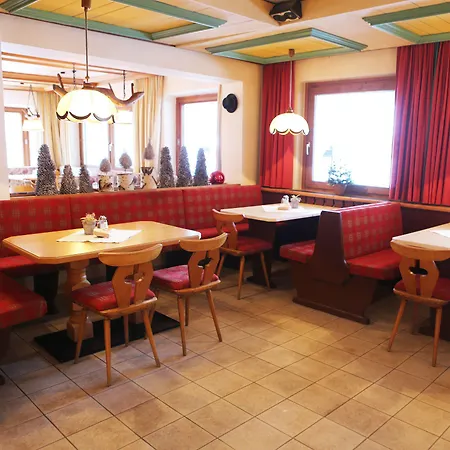 Madseiterhof Тукс