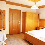 Guest house Madseiterhof 3*