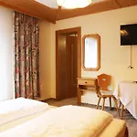 Madseiterhof 3*