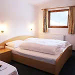 Madseiterhof 3*